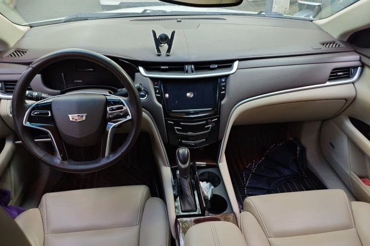 Used Cadillac XTS 2017 28T Tech Edition Center Console