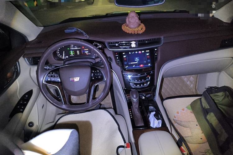 Used Cadillac XTS 2017 28T Tech Edition Center Console