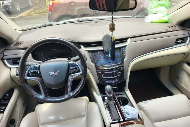 Used Cadillac XTS 2017 28T Tech Edition Center Console