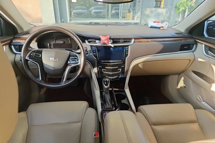 Used Cadillac XTS 2017 28T Elite Model Center Console