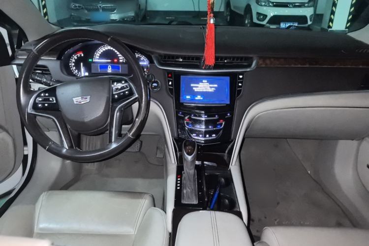 Used Cadillac XTS 2017 28T Elite Model Center Console