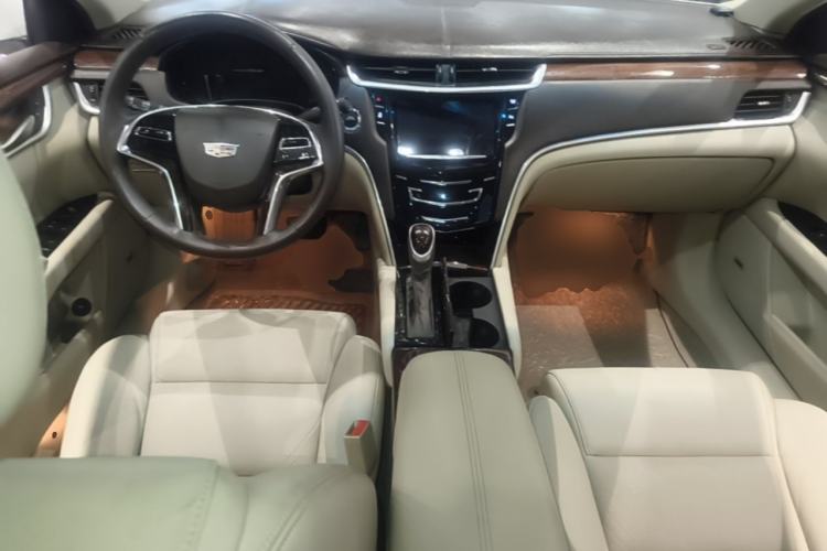 Used Cadillac XTS 2017 28T Elite Model Center Console
