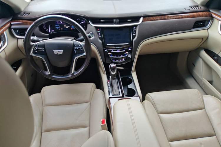 Used Cadillac XTS 2017 28T Elite Model Center Console