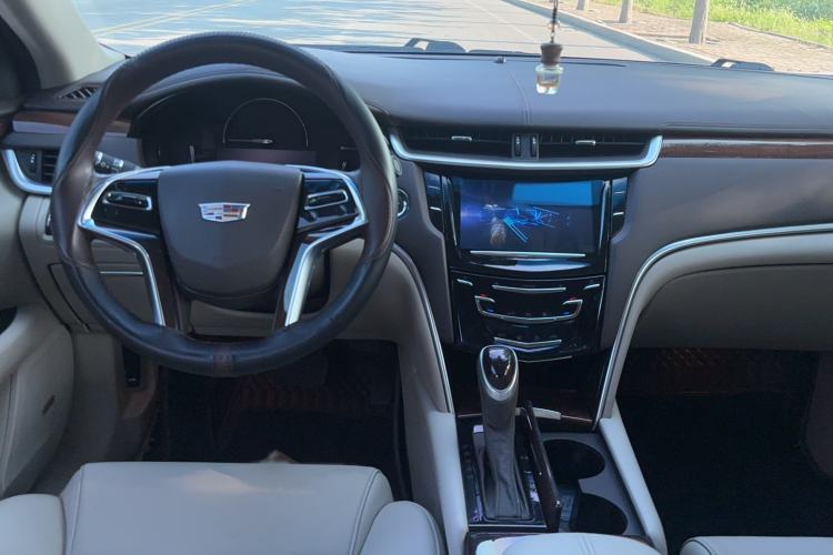 Used Cadillac XTS 2017 28T Elite Model Center Console