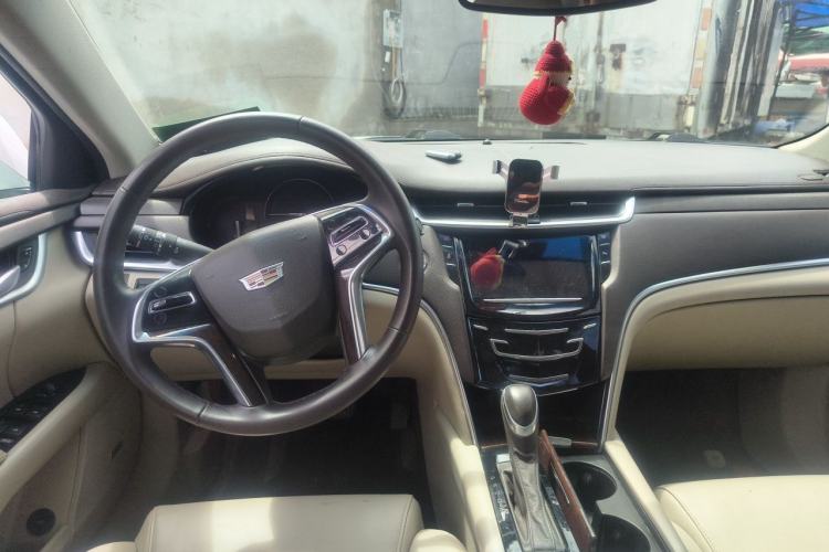 Used Cadillac XTS 2017 28T Luxury Model Center Console