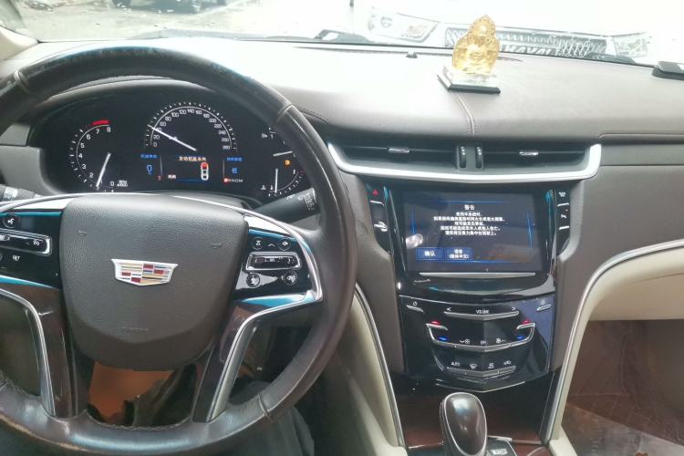 Used Cadillac XTS 2017 28T Tech Edition Center Console