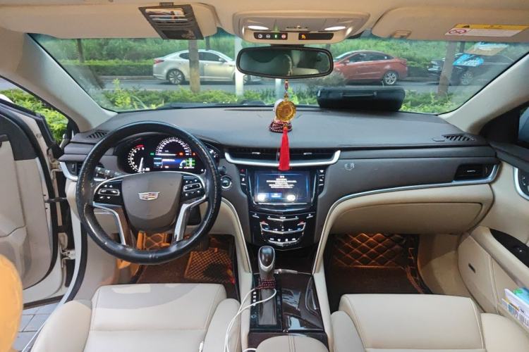 Used Cadillac XTS 2017 28T Tech Edition Center Console