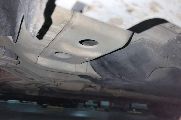 Used Cadillac XTS 2017 28T Elite Model Chassis Front Left
