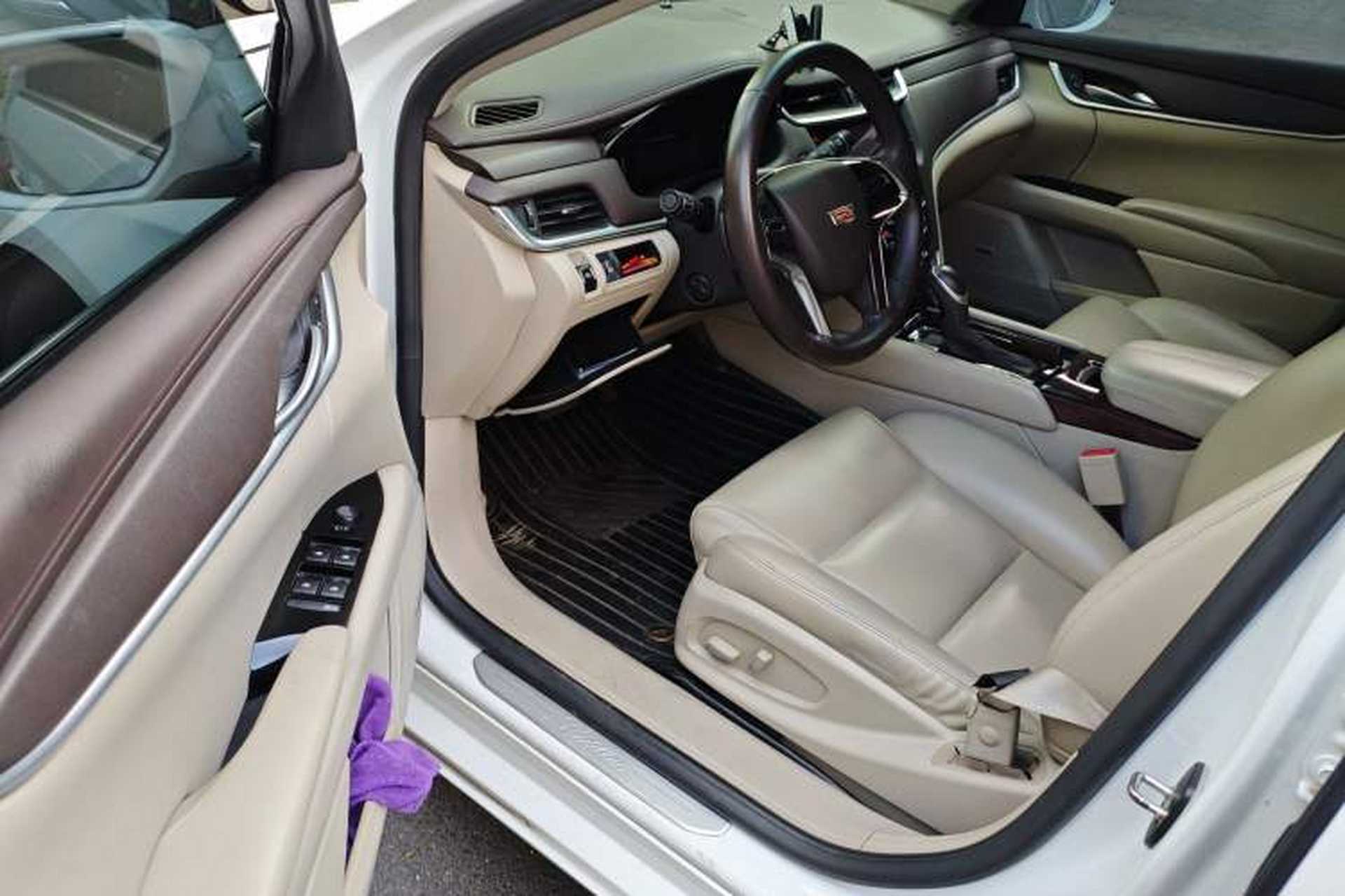 Used Cadillac XTS 2017 28T Tech Edition Driver Seat
