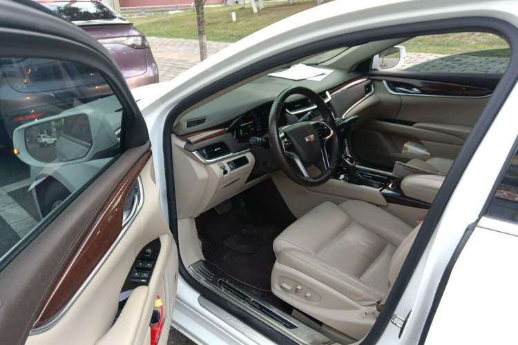 Used Cadillac XTS 2017 28T Elite Model Driver Seat