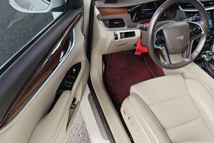 Used Cadillac XTS 2017 28T Elite Model Driver Seat