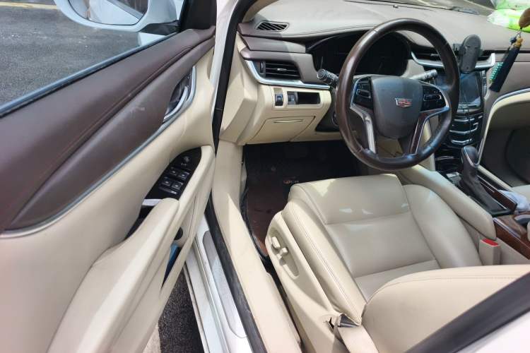 Used Cadillac XTS 2017 28T Tech Edition Driver Seat