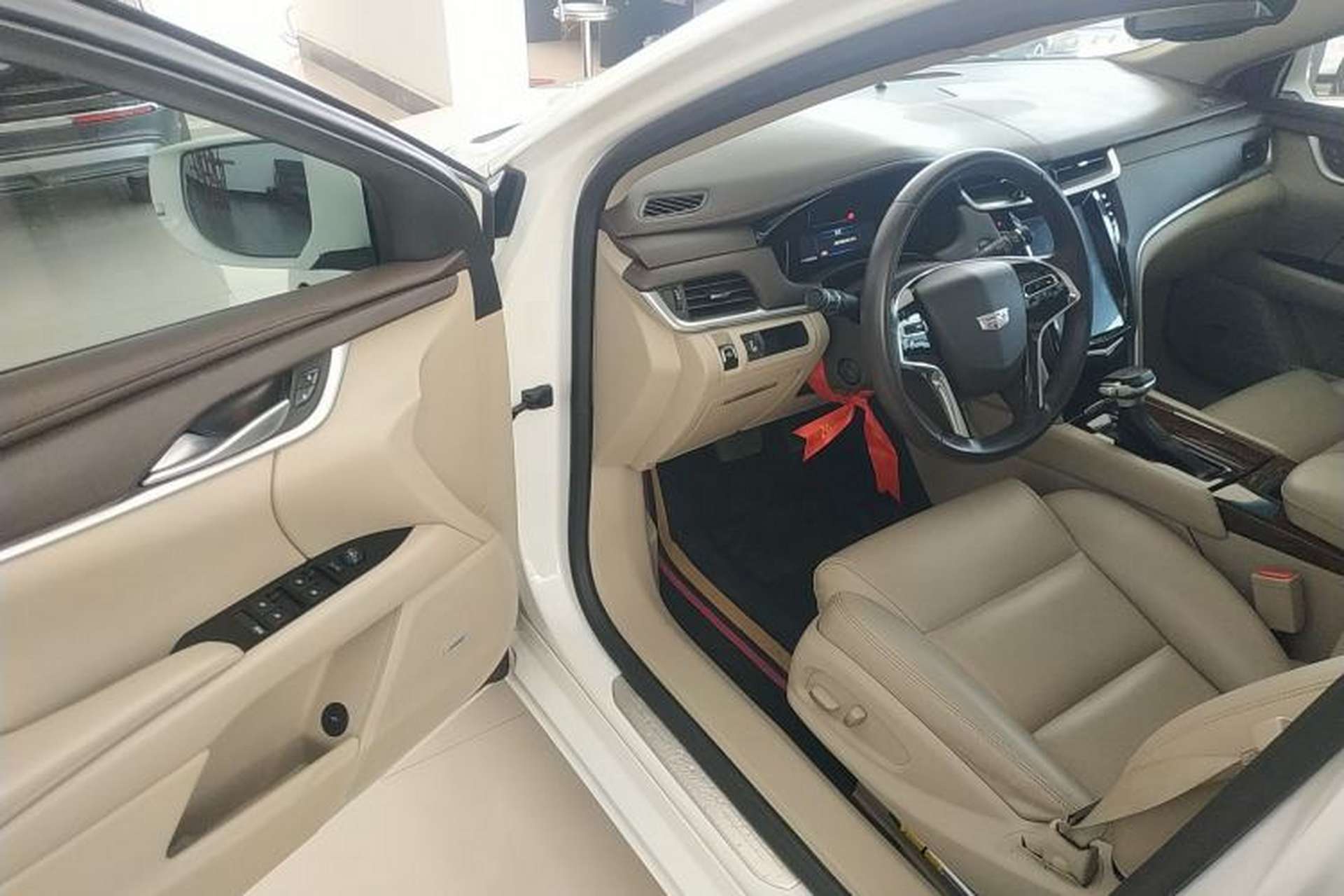 Used Cadillac XTS 2017 28T Tech Edition Driver Seat