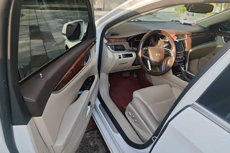Used Cadillac XTS 2017 28T Elite Model Driver Seat