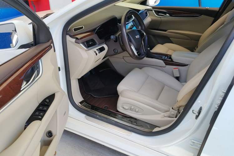 Used Cadillac XTS 2017 28T Elite Model Driver Seat