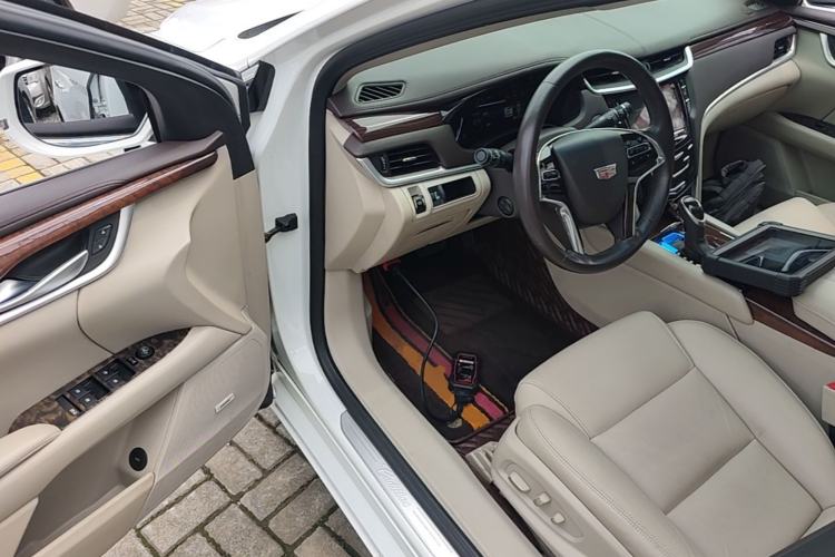 Used Cadillac XTS 2017 28T Elite Model Driver Seat