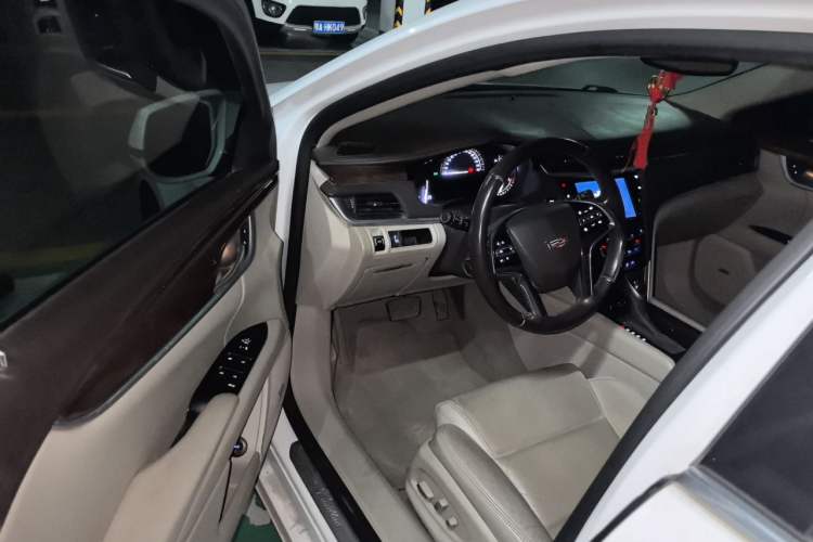 Used Cadillac XTS 2017 28T Elite Model Driver Seat