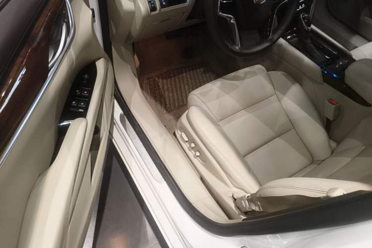 Used Cadillac XTS 2017 28T Elite Model Driver Seat
