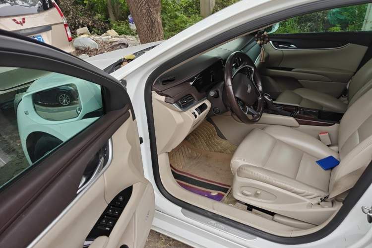 Used Cadillac XTS 2017 28T Tech Edition Driver Seat