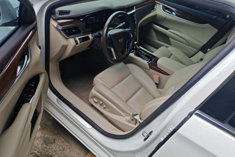 Used Cadillac XTS 2017 28T Elite Model Driver Seat