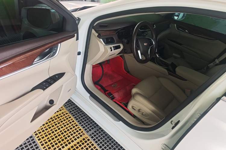 Used Cadillac XTS 2017 28T Elite Model Driver Seat