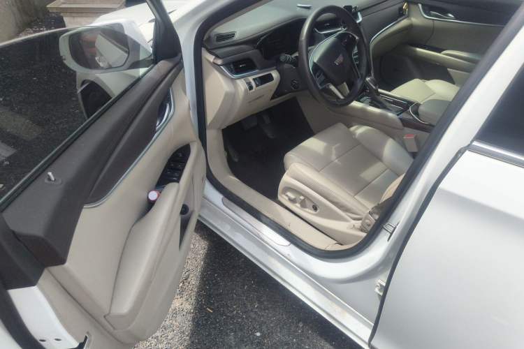 Used Cadillac XTS 2017 28T Luxury Model Driver Seat