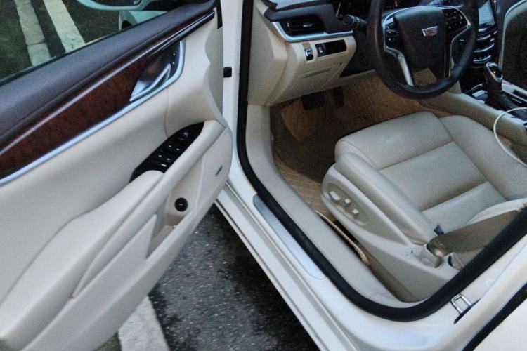 Used Cadillac XTS 2017 28T Elite Model Driver Seat