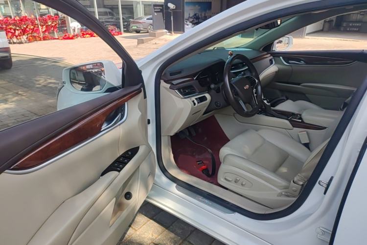 Used Cadillac XTS 2017 28T Elite Model Driver Seat
