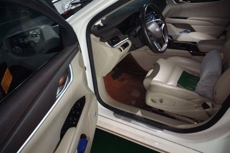 Used Cadillac XTS 2017 28T Tech Edition Driver Seat