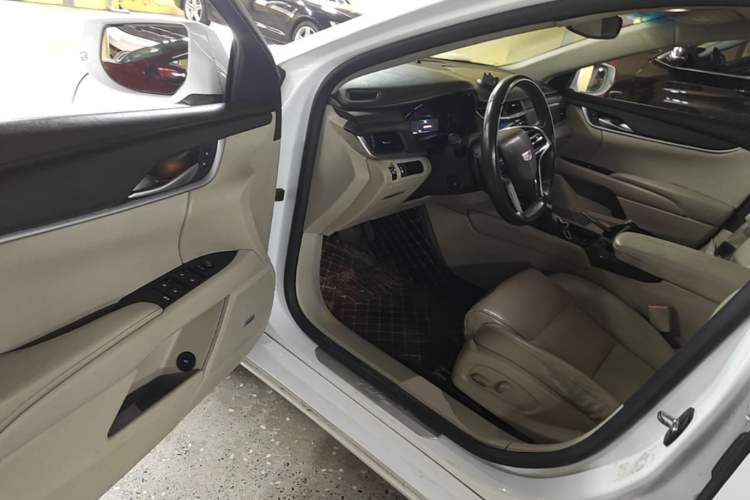 Used Cadillac XTS 2017 28T Tech Edition Driver Seat