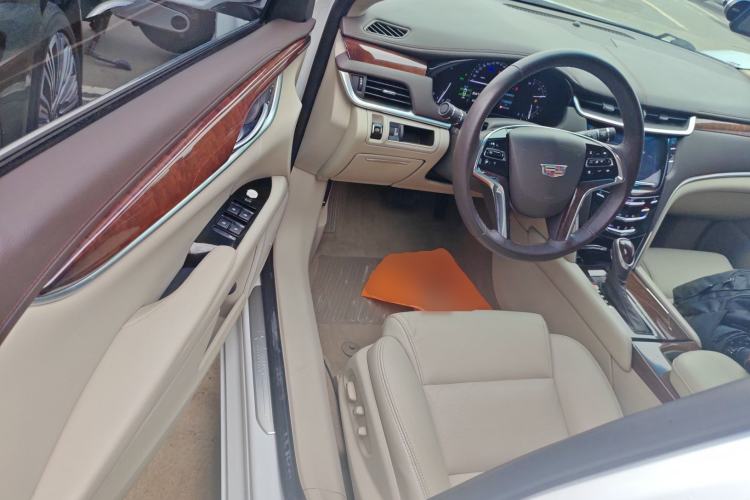 Used Cadillac XTS 2017 28T Elite Model Driver Seat