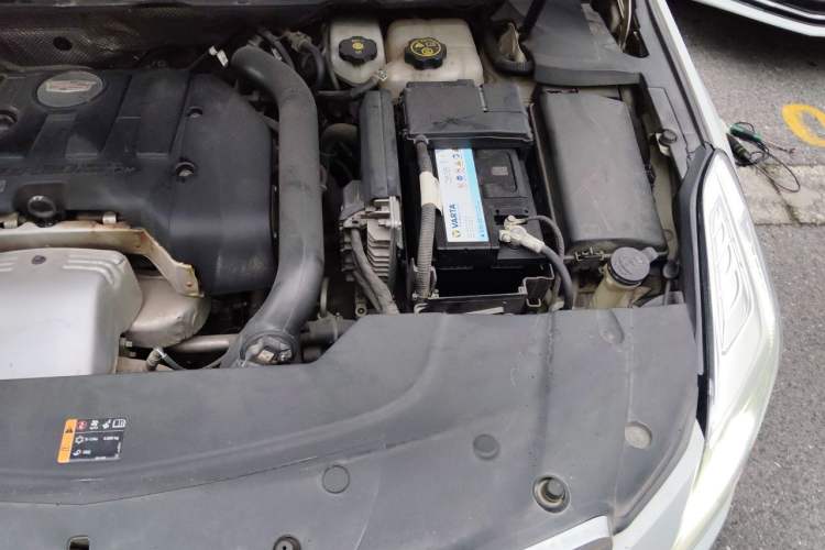 Used Cadillac XTS 2017 28T Tech Edition Engine Bay Left