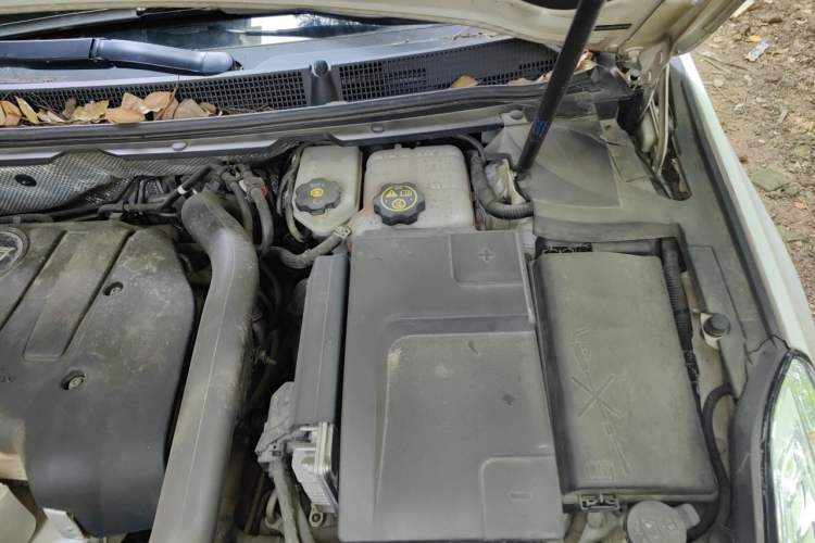 Used Cadillac XTS 2017 28T Elite Model Engine Bay Left