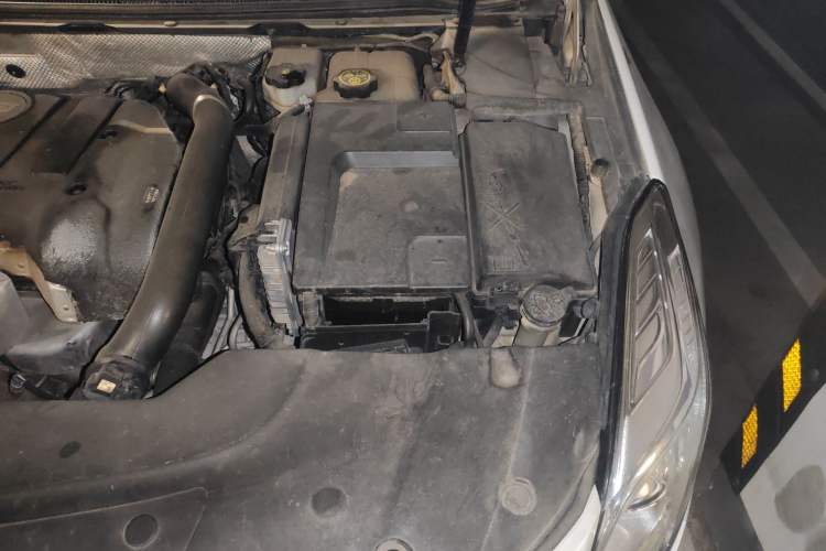 Used Cadillac XTS 2017 28T Tech Edition Engine Bay Left
