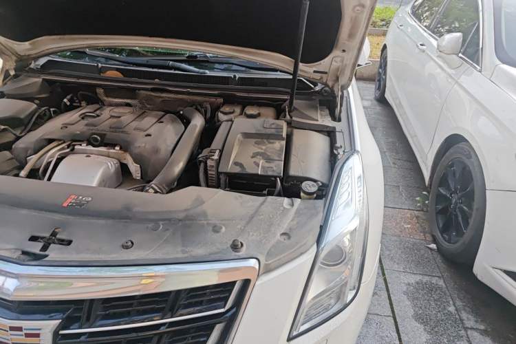 Used Cadillac XTS 2017 28T Elite Model Engine Bay Left