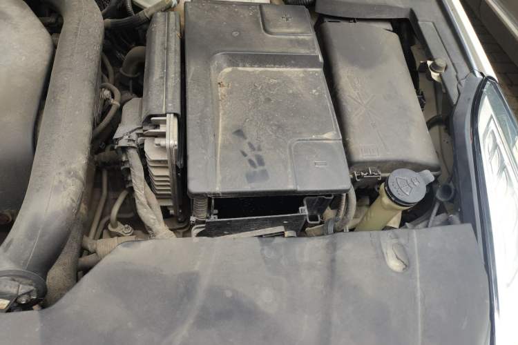 Used Cadillac XTS 2017 28T Tech Edition Engine Bay Left