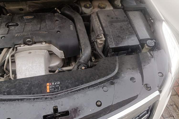 Used Cadillac XTS 2017 28T Tech Edition Engine Bay Left