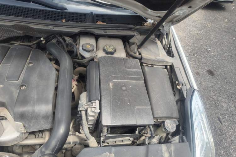 Used Cadillac XTS 2017 28T Luxury Model Engine Bay Left