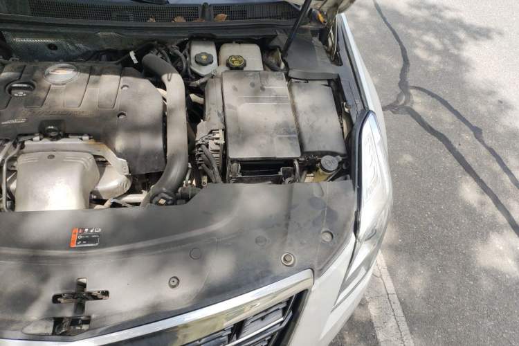 Used Cadillac XTS 2017 28T Tech Edition Engine Bay Left
