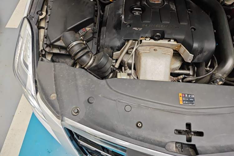 Used Cadillac XTS 2017 28T Elite Model Engine Bay Right