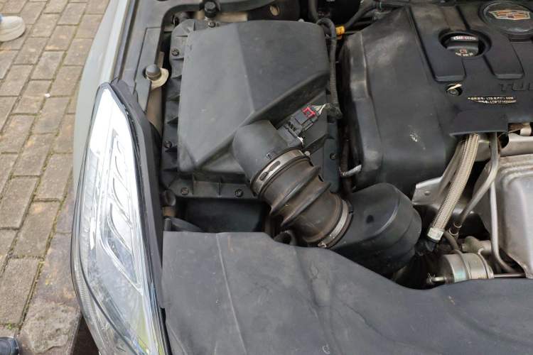 Used Cadillac XTS 2017 28T Tech Edition Engine Bay Right