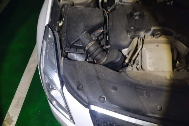 Used Cadillac XTS 2017 28T Tech Edition Engine Bay Right