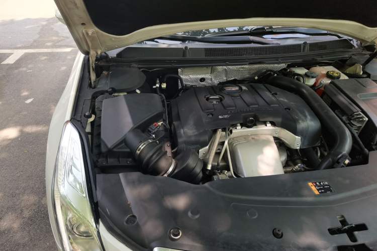 Used Cadillac XTS 2017 28T Tech Edition Engine Bay Right