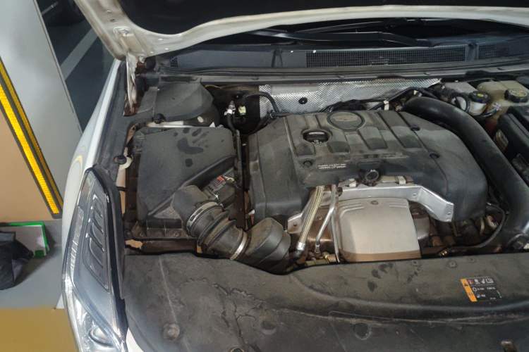 Used Cadillac XTS 2017 28T Tech Edition Engine Bay Right