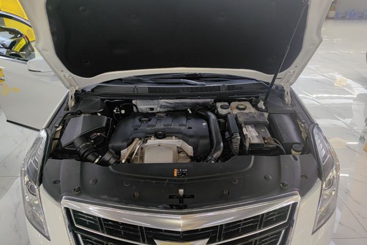 Used Cadillac XTS 2017 28T Tech Edition Engine Bay