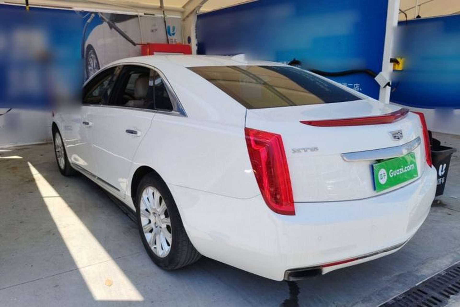 Used Cadillac XTS 2017 28T Elite Model Exterior 2