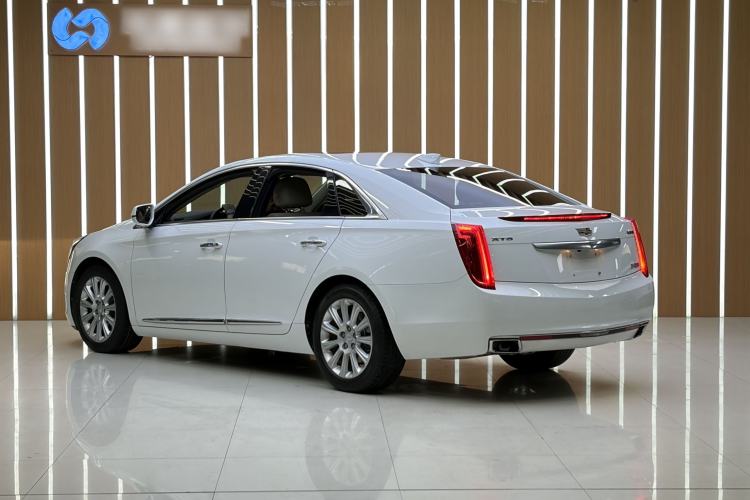 Used Cadillac XTS 2017 28T Elite Model Exterior 2