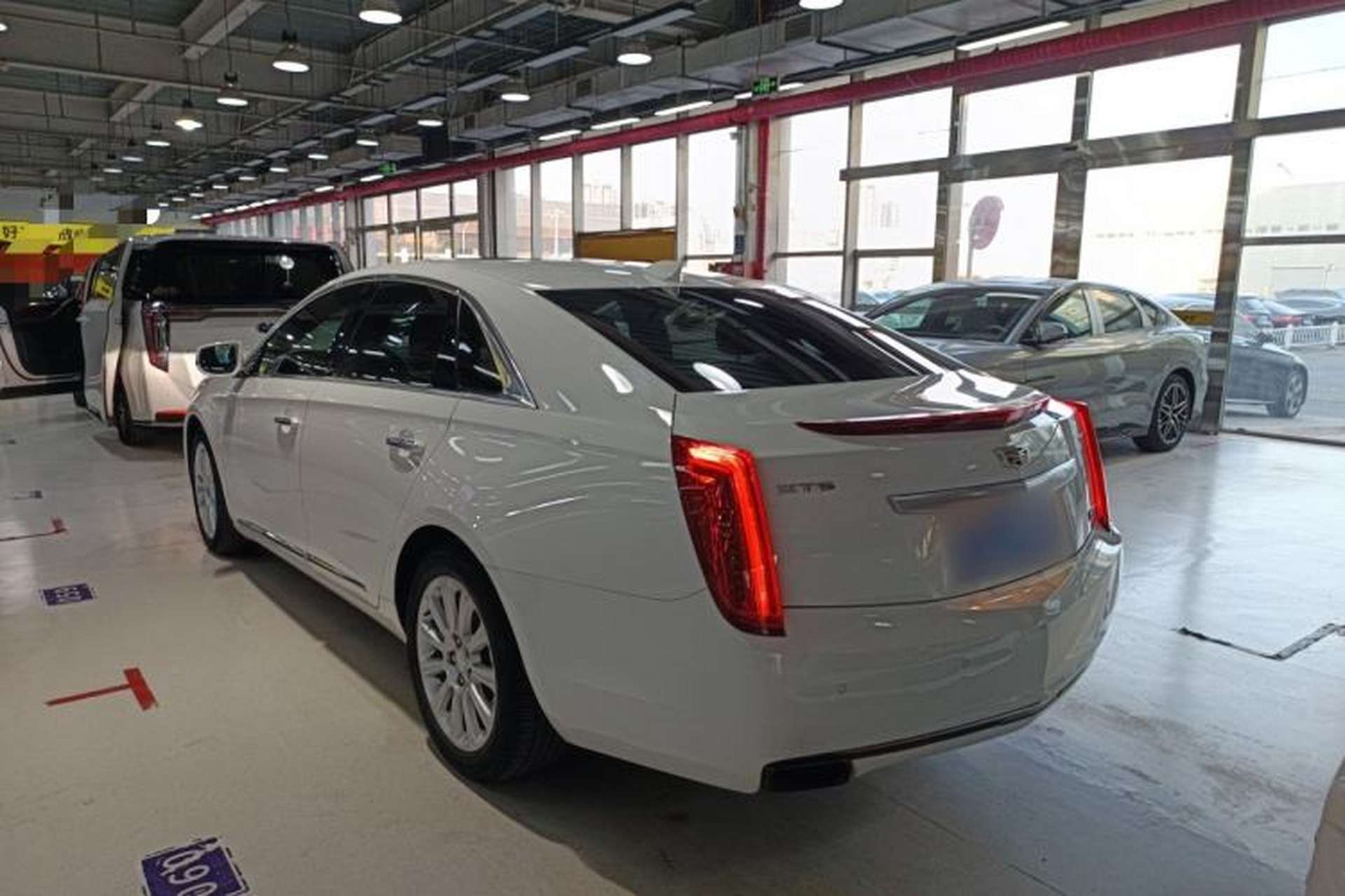 Used Cadillac XTS 2017 28T Tech Edition Exterior 2