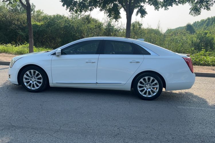 Used Cadillac XTS 2017 28T Elite Model Exterior 3
