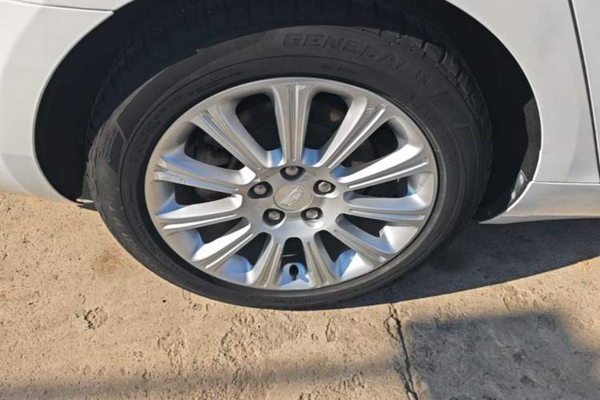 Used Cadillac XTS 2017 28T Tech Edition Exterior 5
